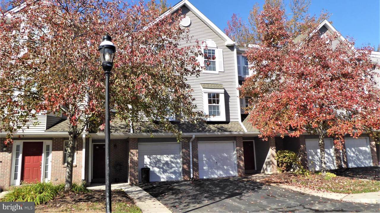 138 Barrow Place - Photo 1