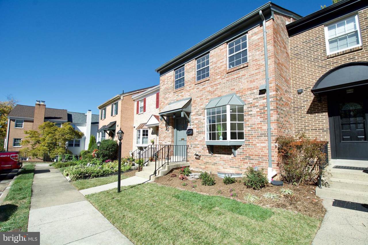 10458 Armstrong Street - Photo 1