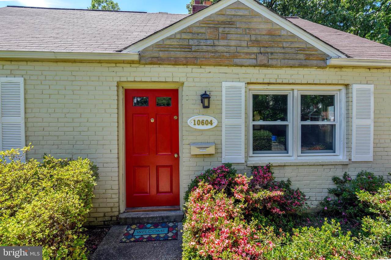 10604 Inwood Avenue - Photo 1