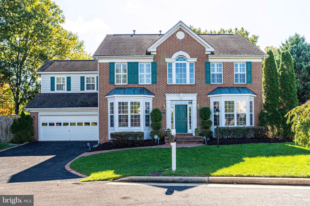 6778 Edge Cliff Drive - Photo 1