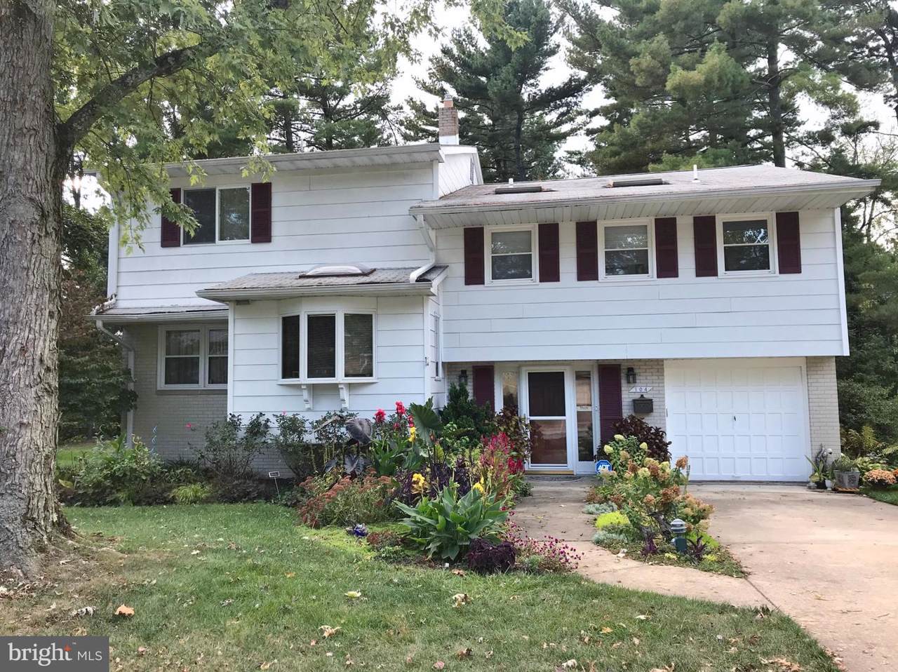 104 Radcliffe Drive - Photo 1