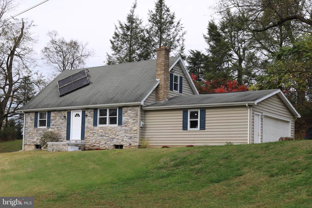 2923 Schoolhouse Road - Photo 1