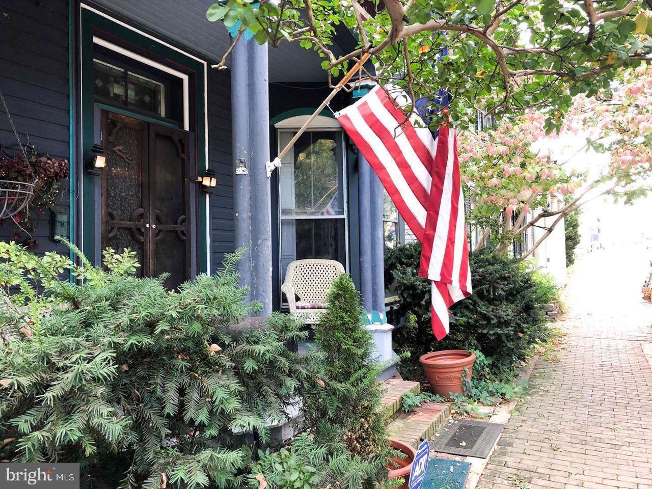210 King Street - Photo 1