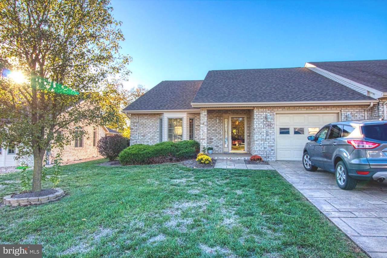 144 Daniel Court - Photo 1