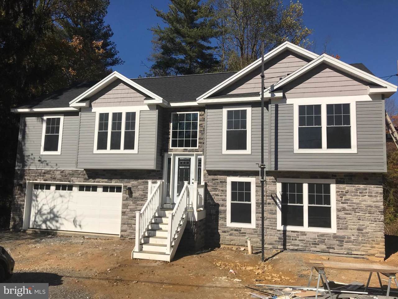 7411 Lincoln Way - Photo 1