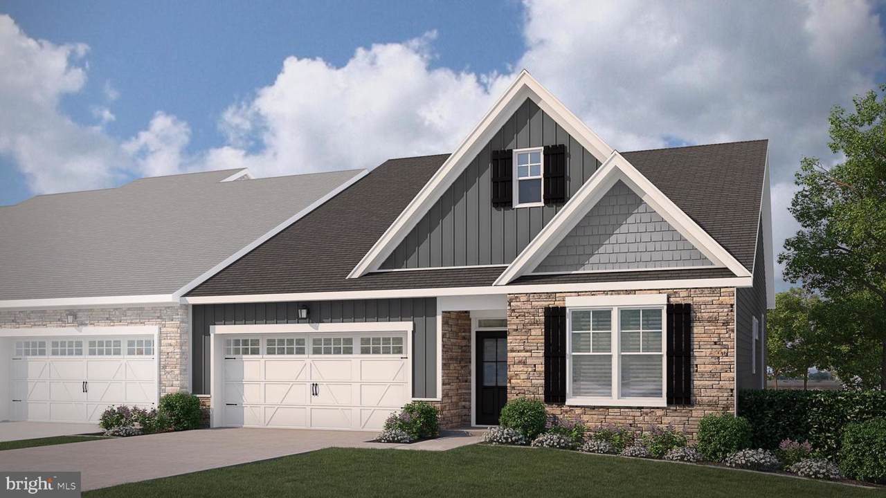 725 Dynasty Drive - Photo 1