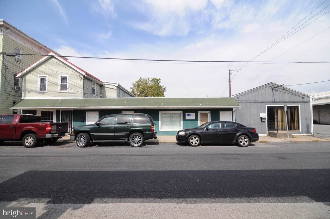 206 A Allen Street - Photo 1