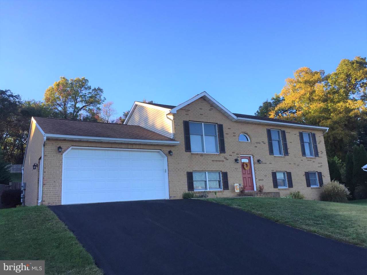 40 Byron Drive - Photo 1