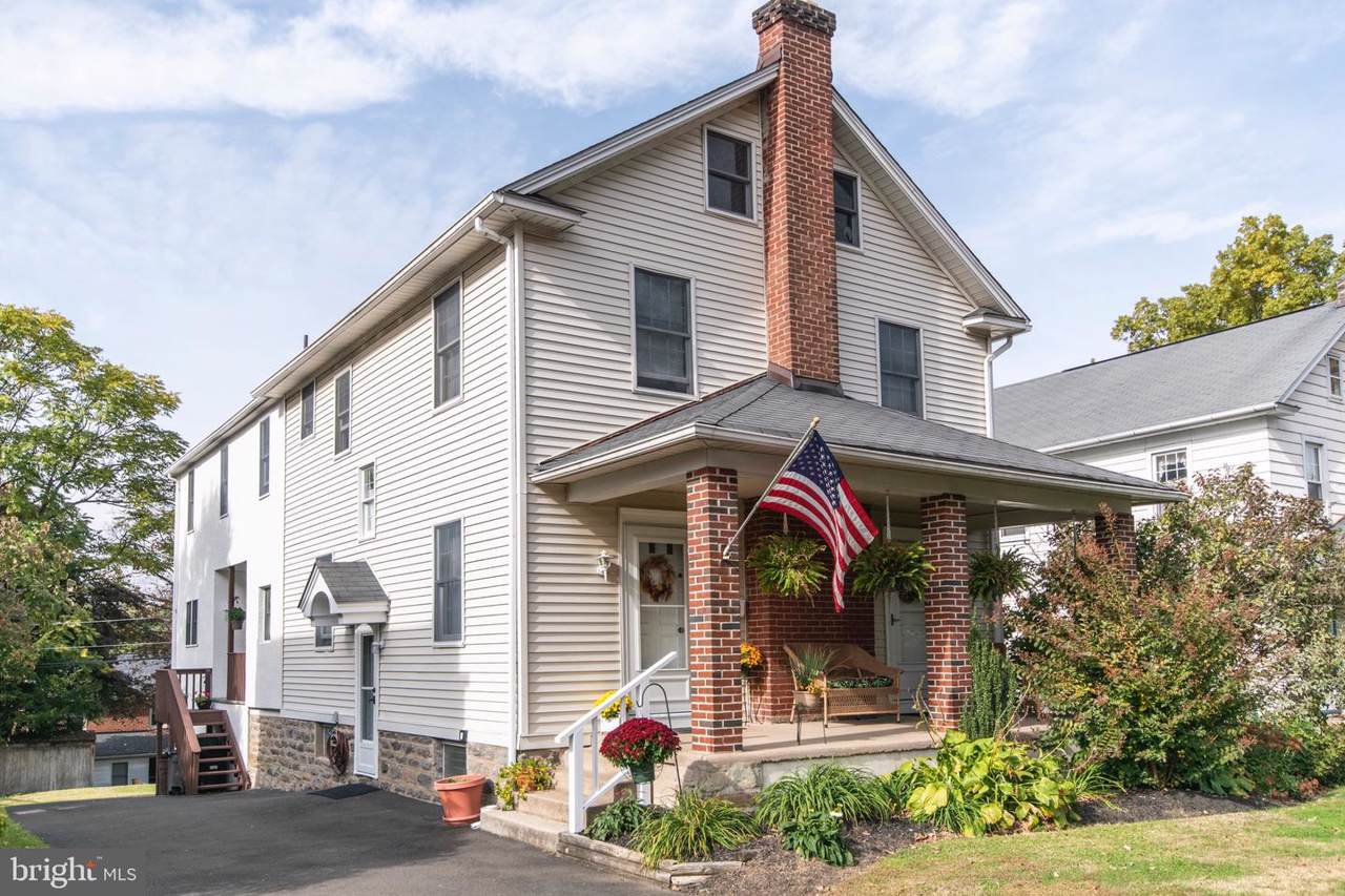 319 Rodman Avenue - Photo 1