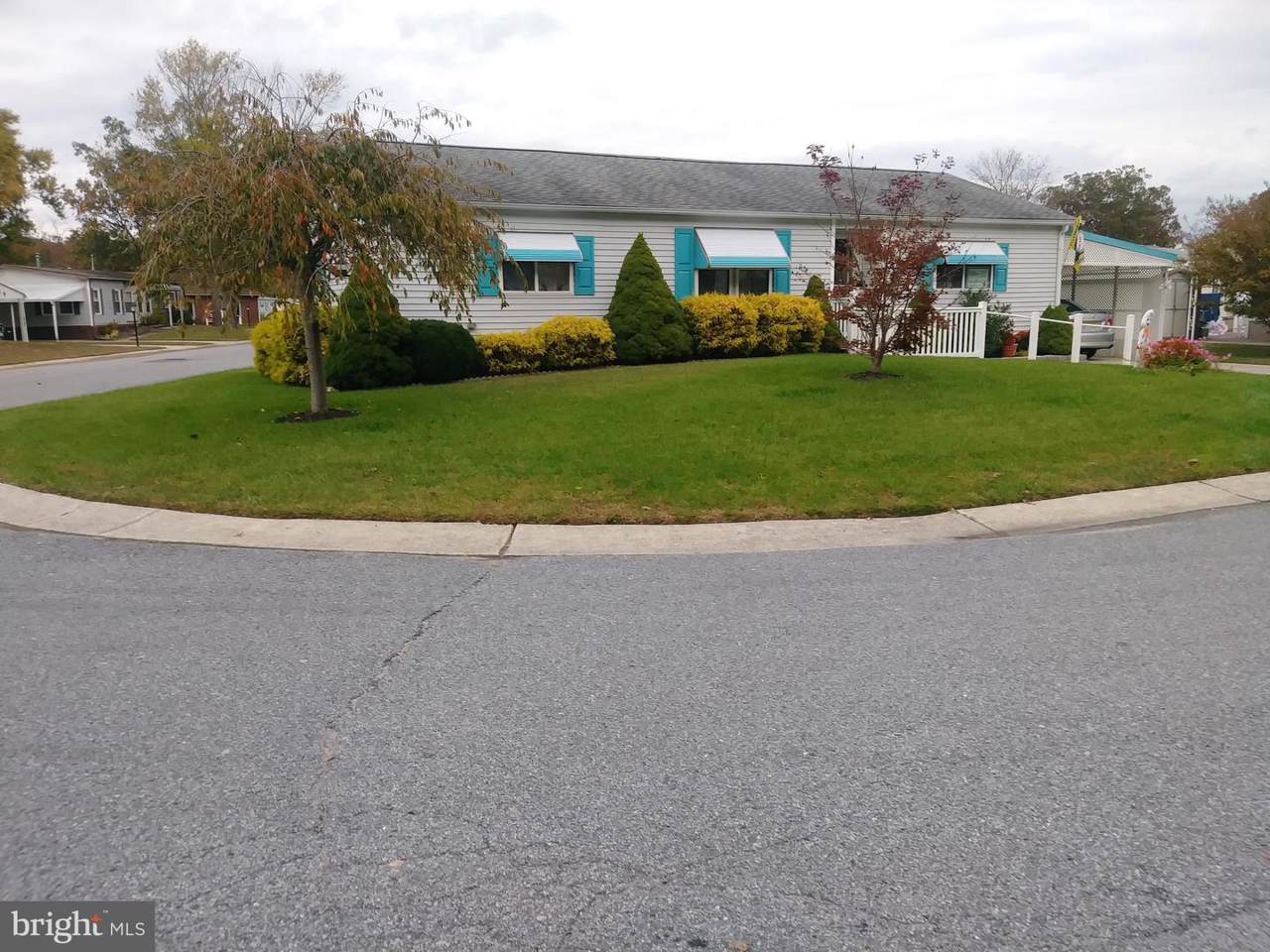 403 Captain Smith Lane - Photo 1