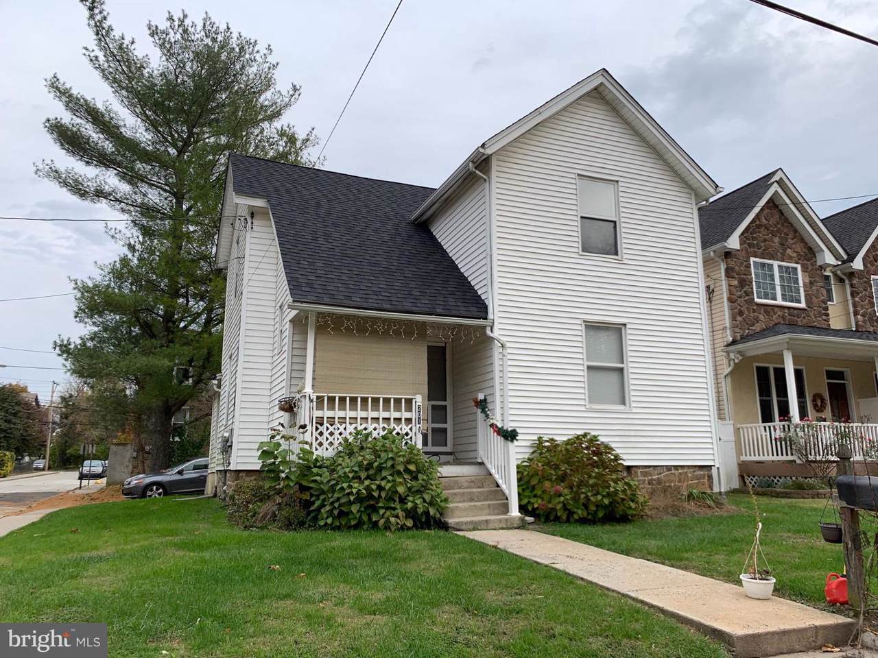 201 Locust Street - Photo 1