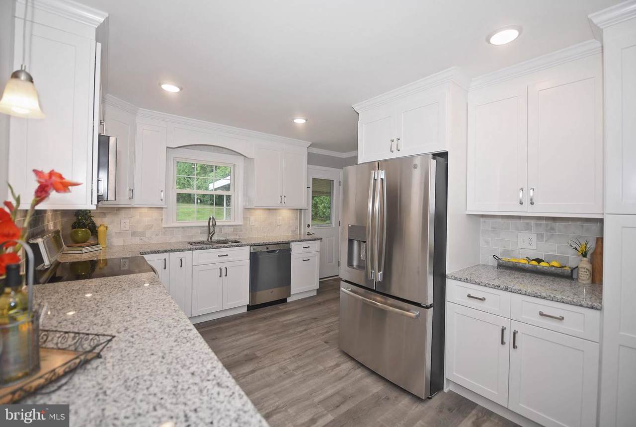 1402 Vermont Road - Photo 1