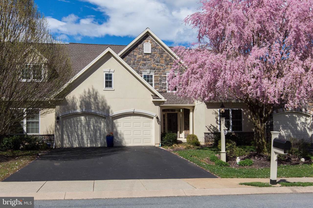 842 Huntington Place - Photo 1