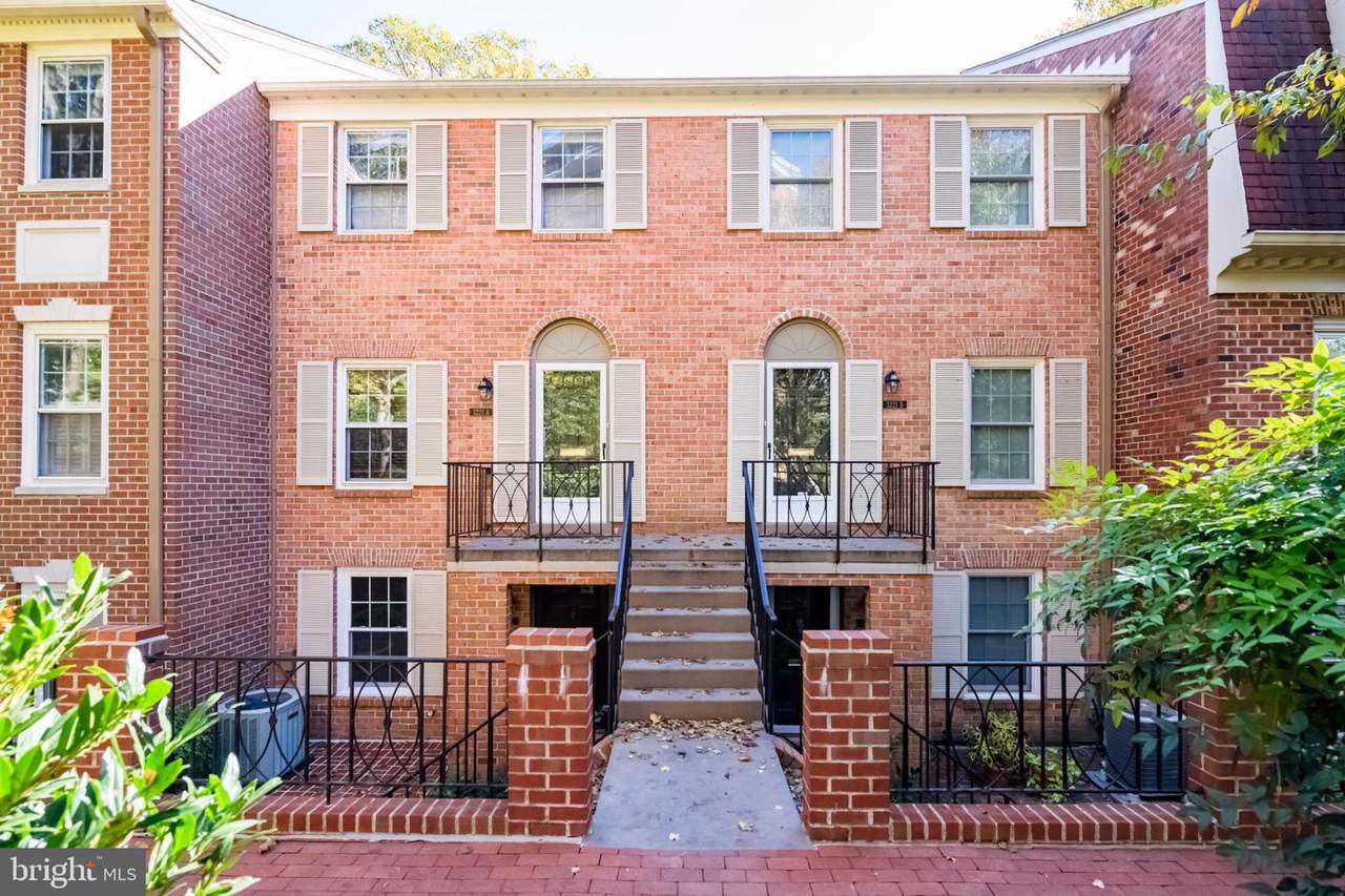 3221 Sutton Place - Photo 1