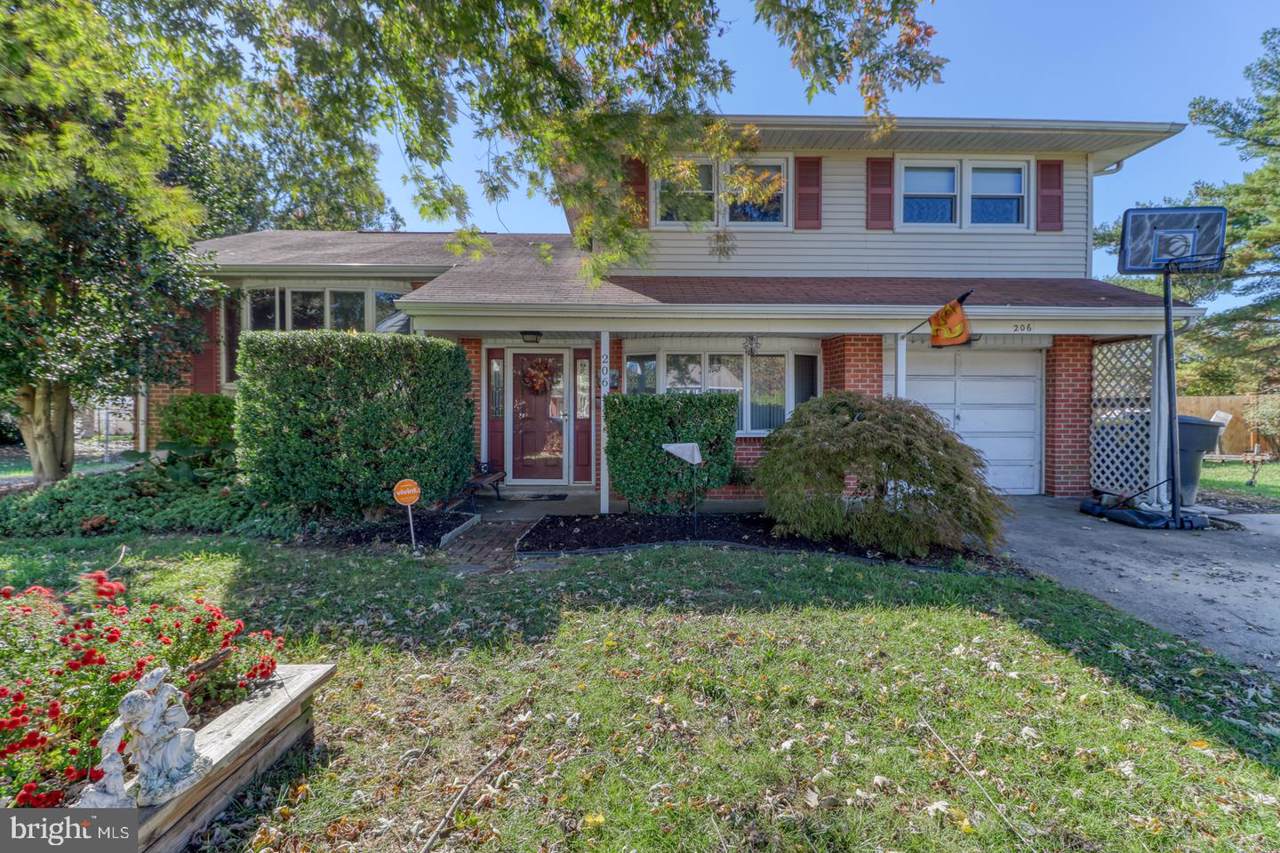 206 Winterberry Drive - Photo 1