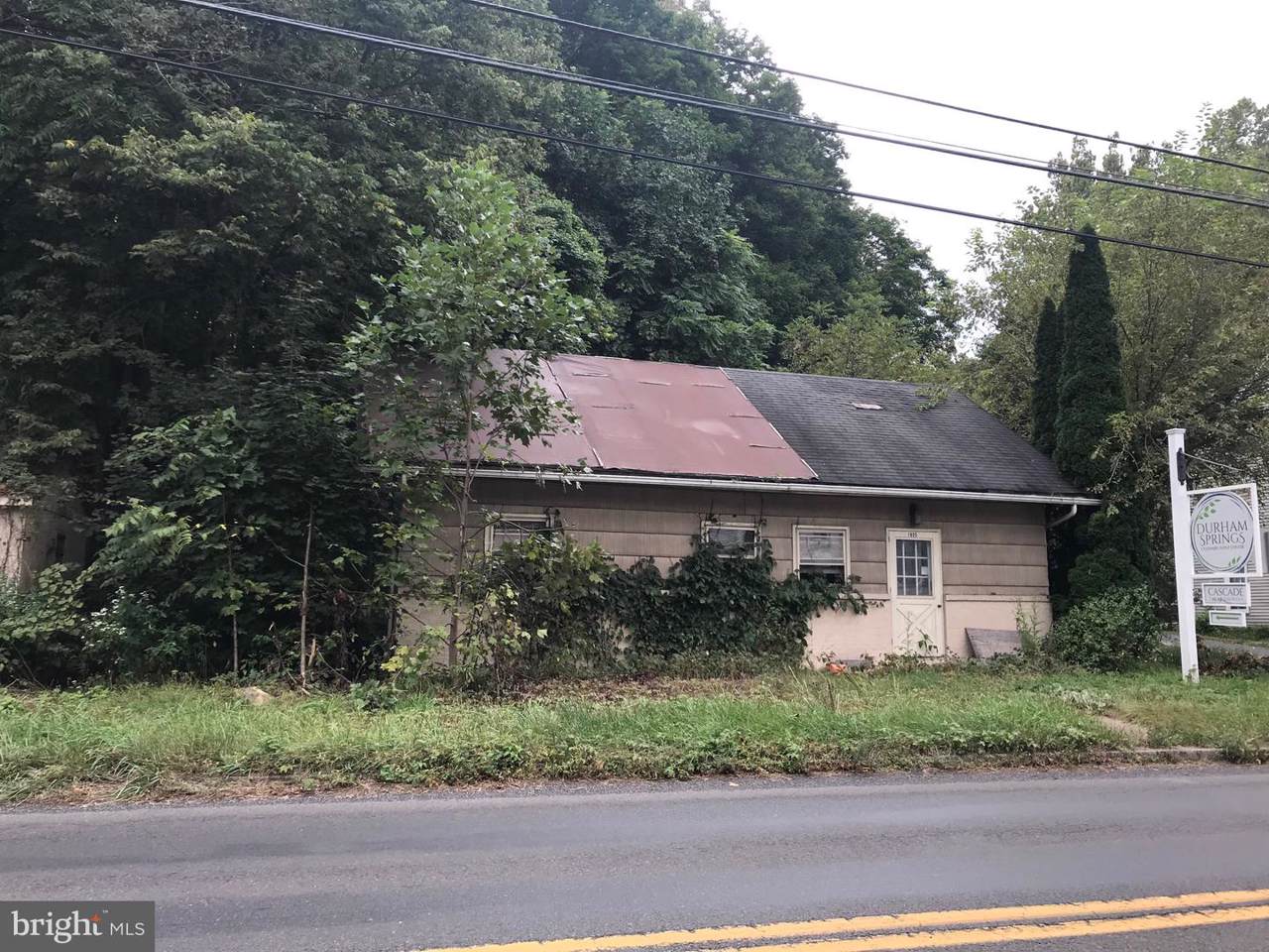 1805 Easton Road - Photo 1
