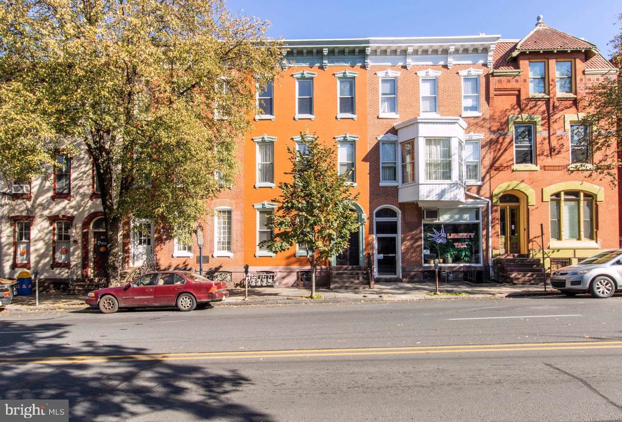 321 5TH Street - Photo 1