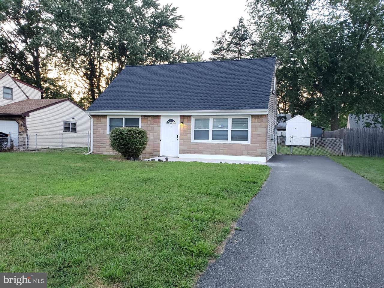 11 Walton Avenue - Photo 1