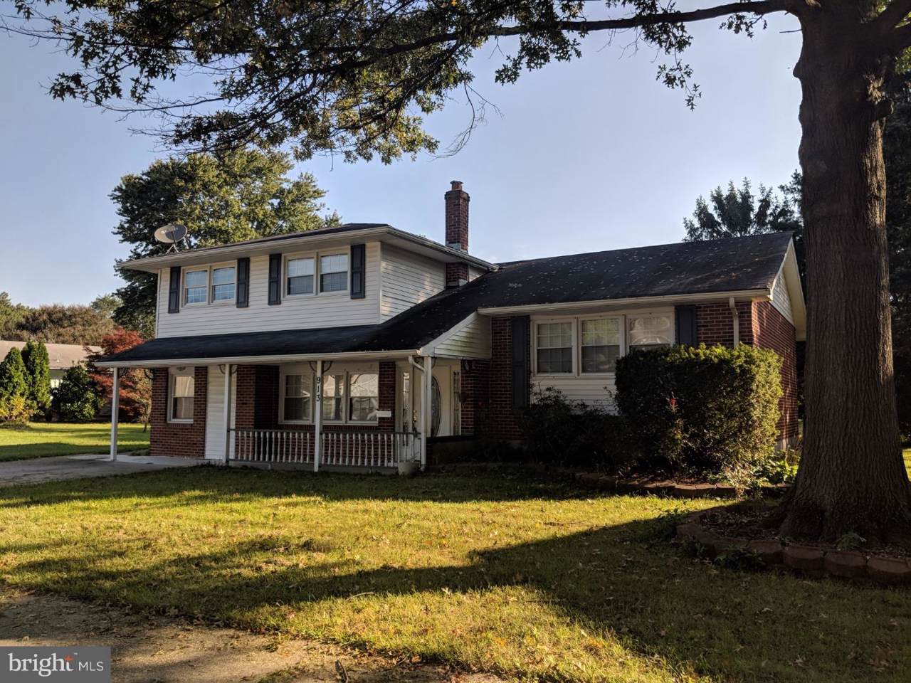 913 Woodcrest Drive - Photo 1