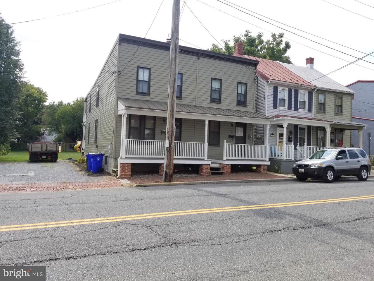 106 5TH Street - Photo 1