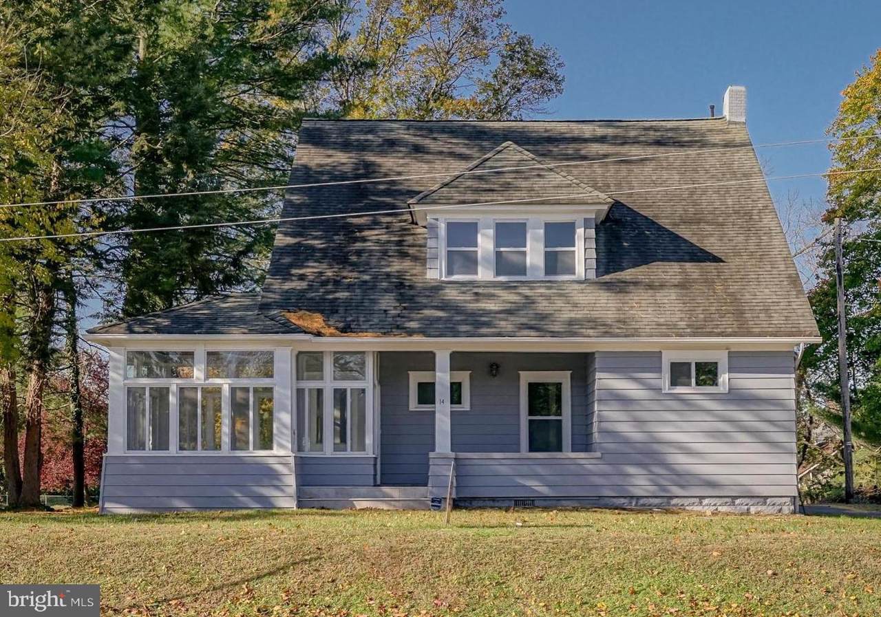 14 Woodbury Road - Photo 1