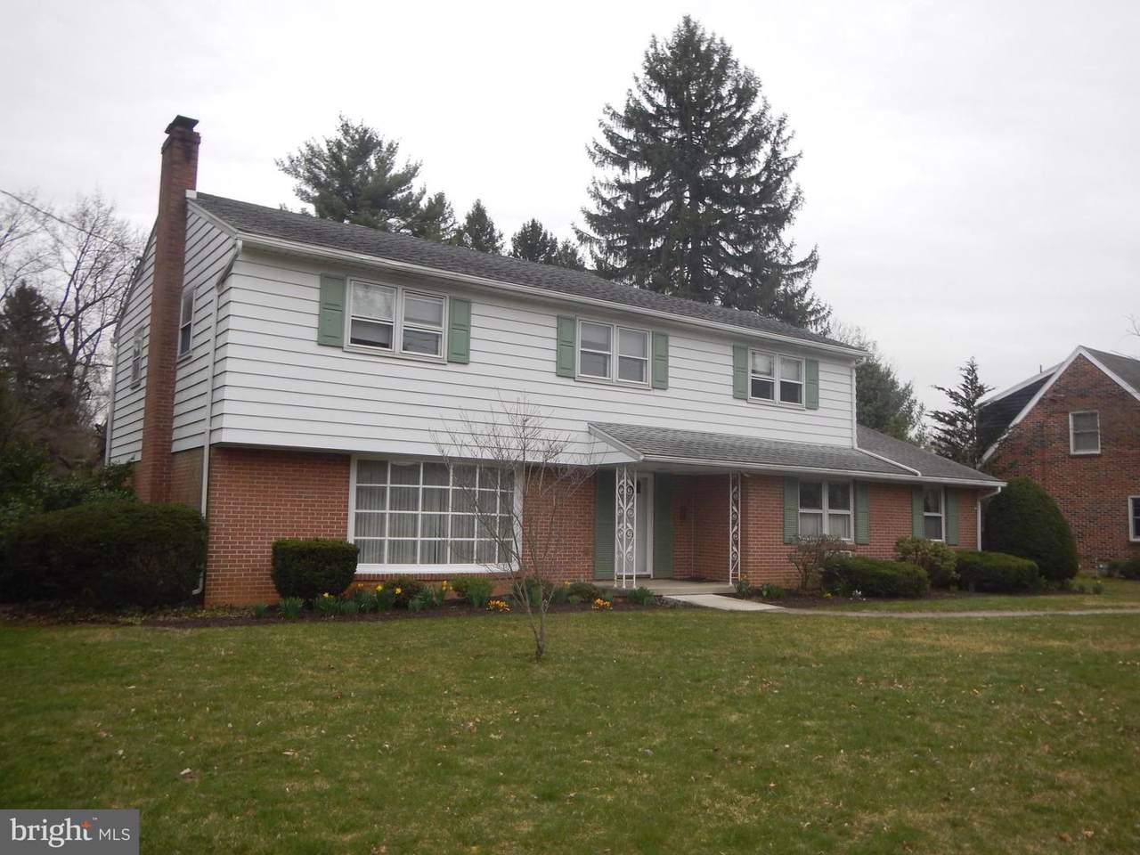 1534 Edgar Avenue - Photo 1