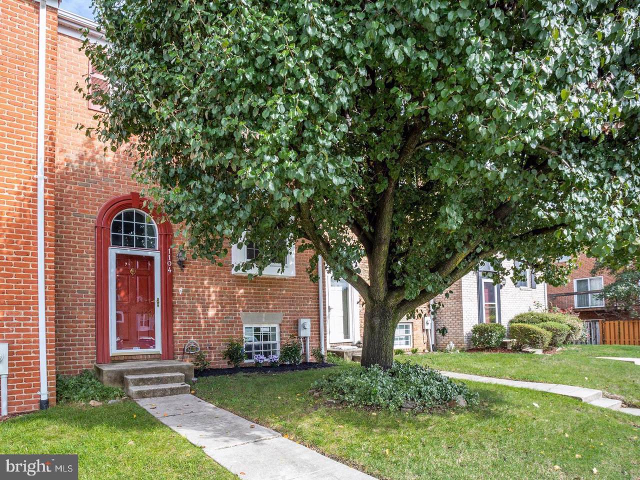 1104 Soho Court - Photo 1