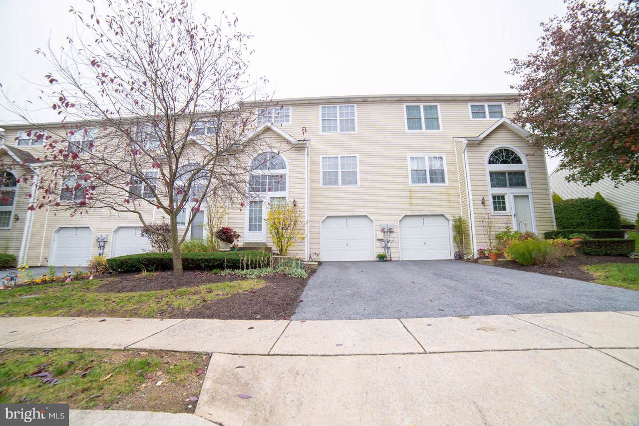 6175 Spring Knoll Drive - Photo 1