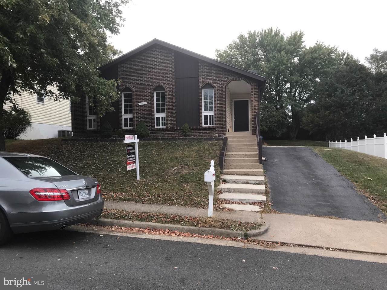 411 Argonne Avenue - Photo 1