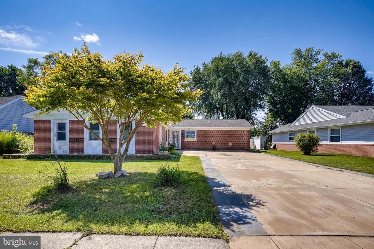 22 Neptune Drive - Photo 1