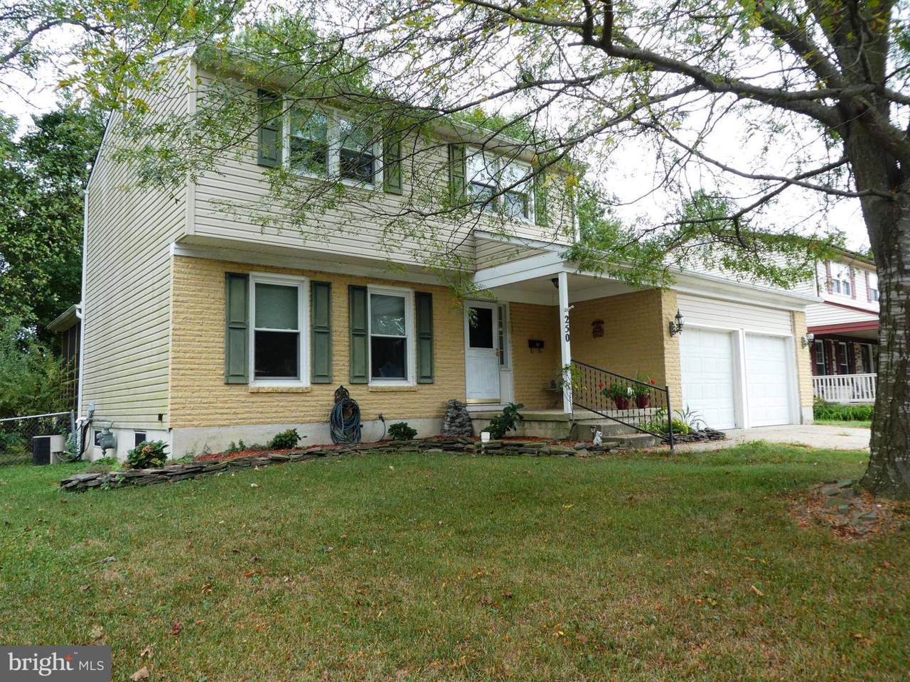 250 Cambridge Road - Photo 1