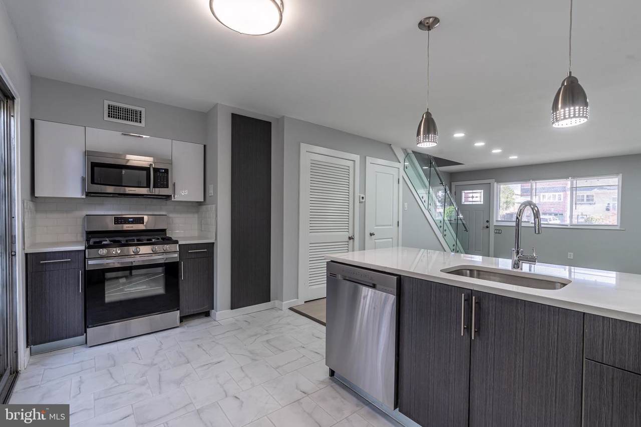 1428 Dondill Place - Photo 1