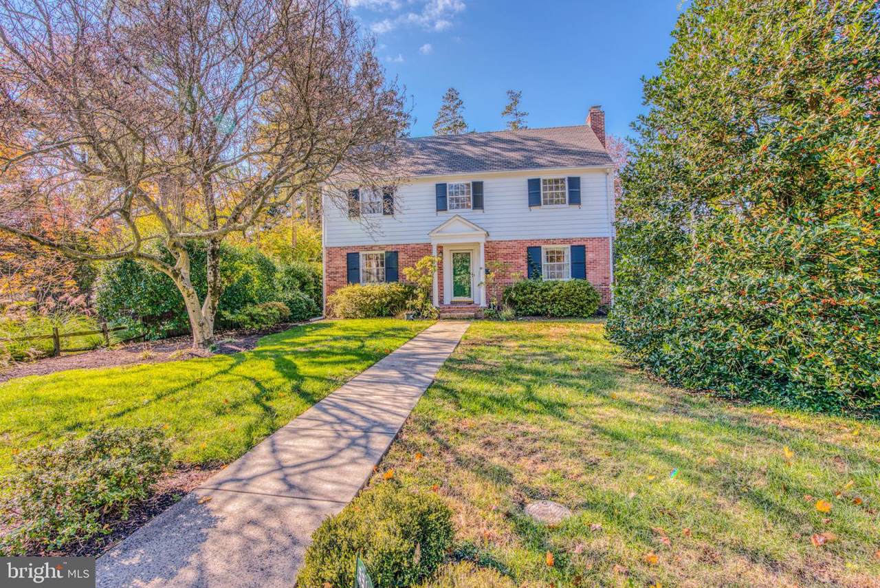 5918 Charlesmead Avenue - Photo 1