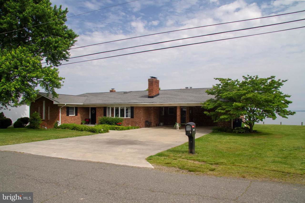 3315 Riverview Drive - Photo 1