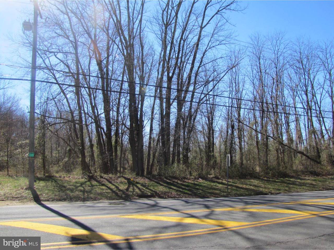231 Village Rd E - Photo 1