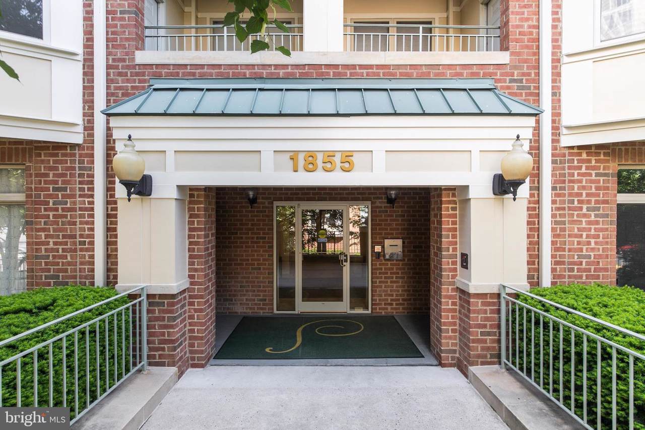 1855 Stratford Park Place - Photo 1
