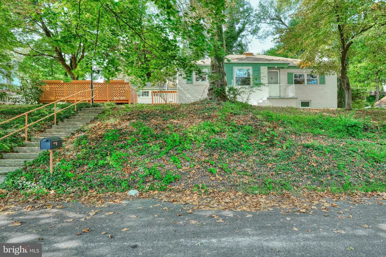 1596 Old Farm Lane - Photo 1