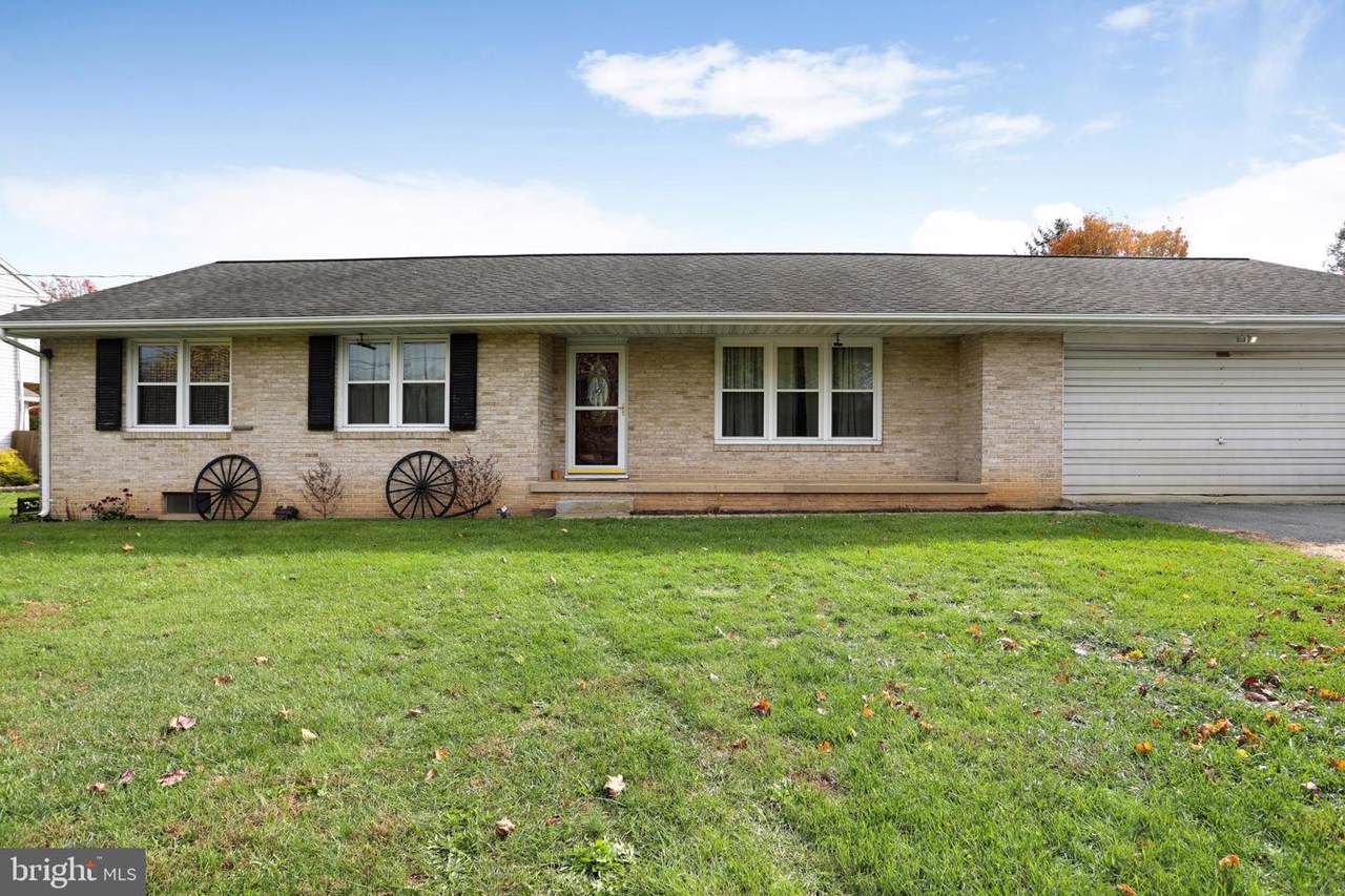 3877 Winchester Avenue - Photo 1