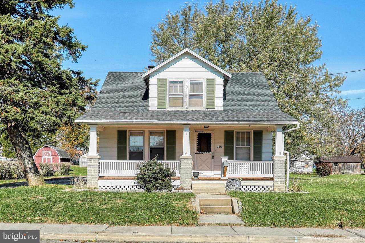 210 Charles Avenue - Photo 1