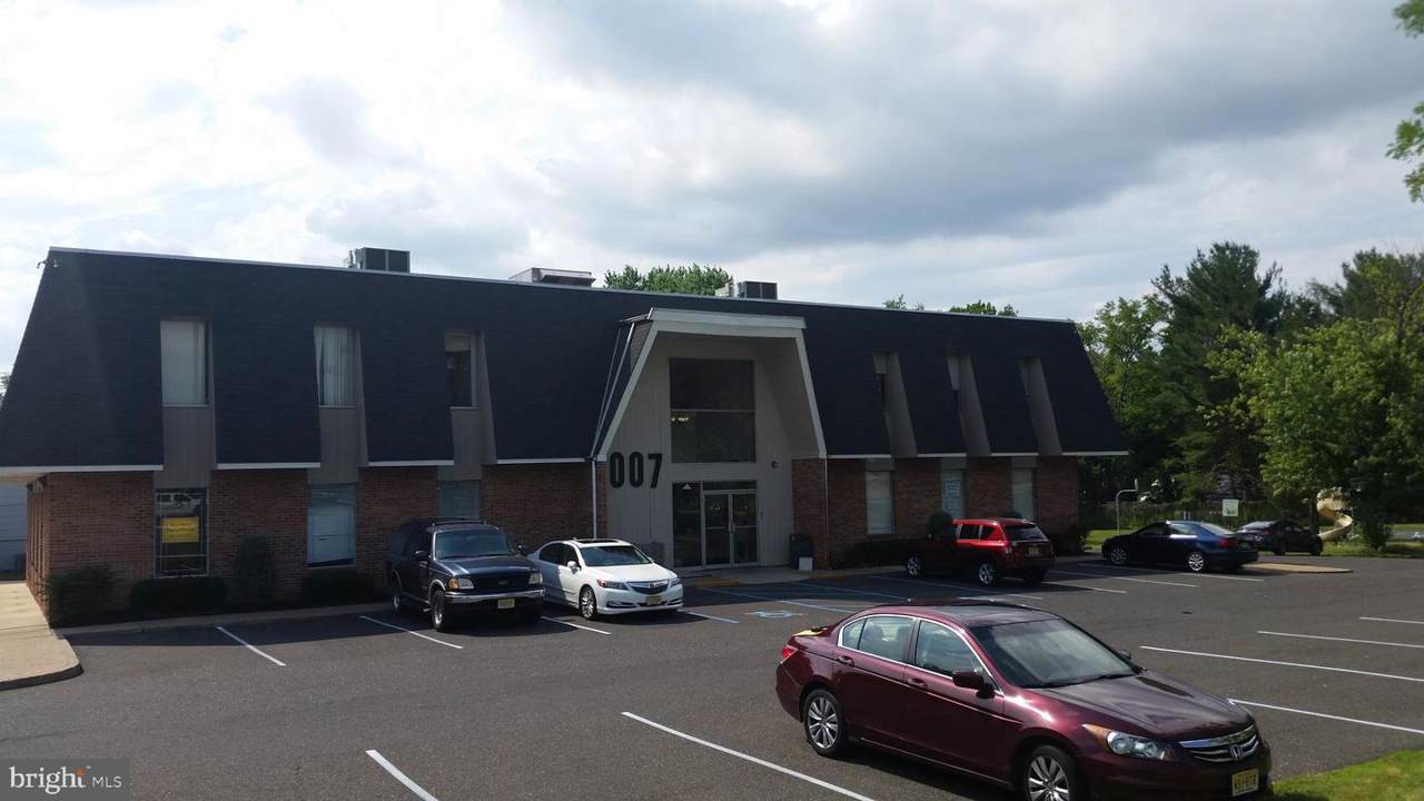 1007 Mantua Pike - Photo 1