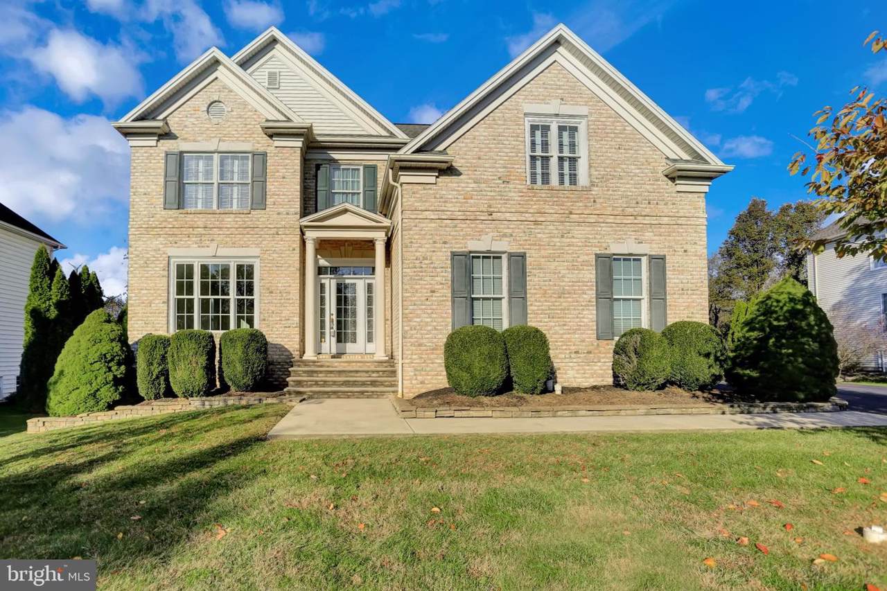 2402 Pikeside Drive - Photo 1