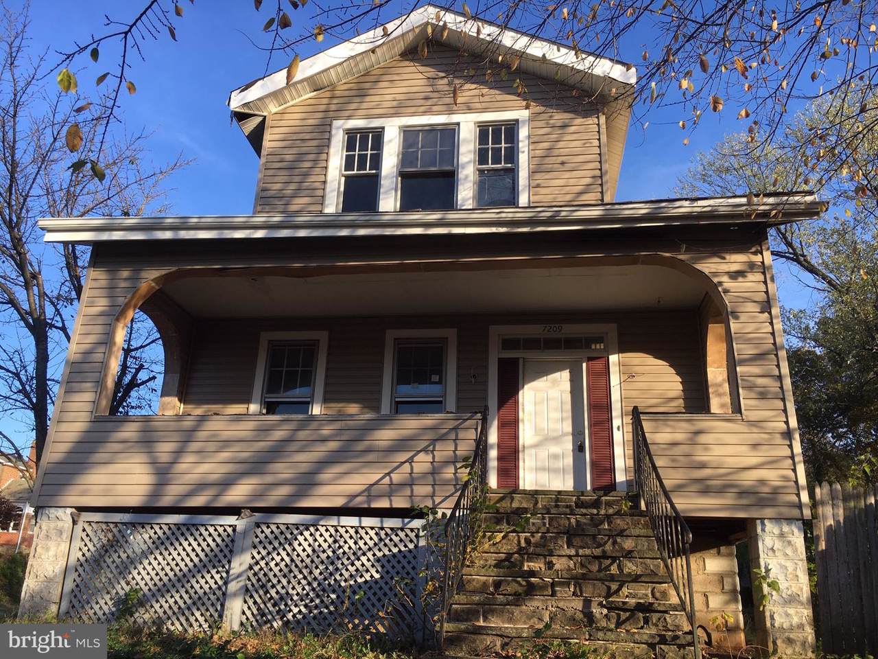 7209 Shadowlawn Avenue - Photo 1