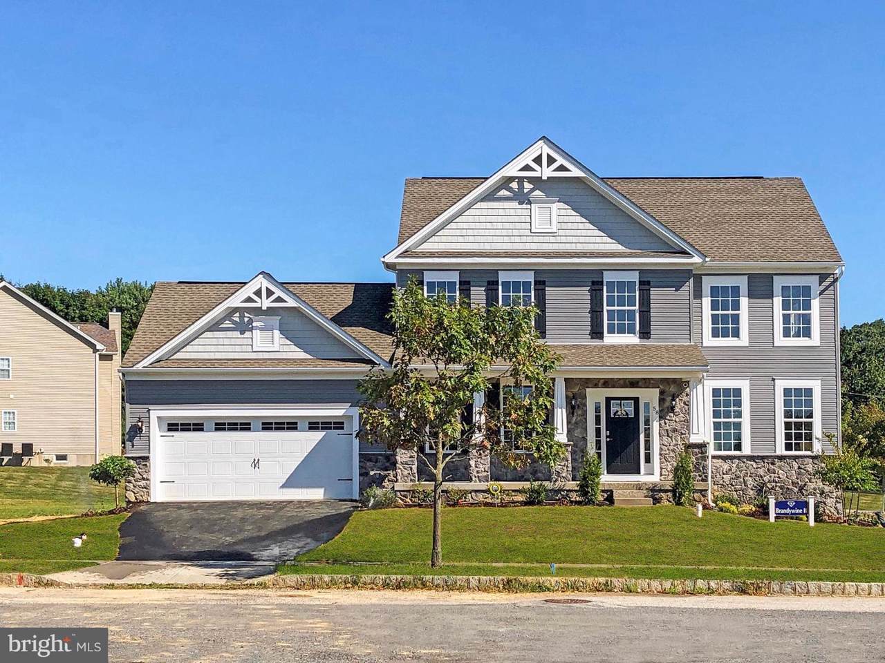 210 Derry Lane - Photo 1