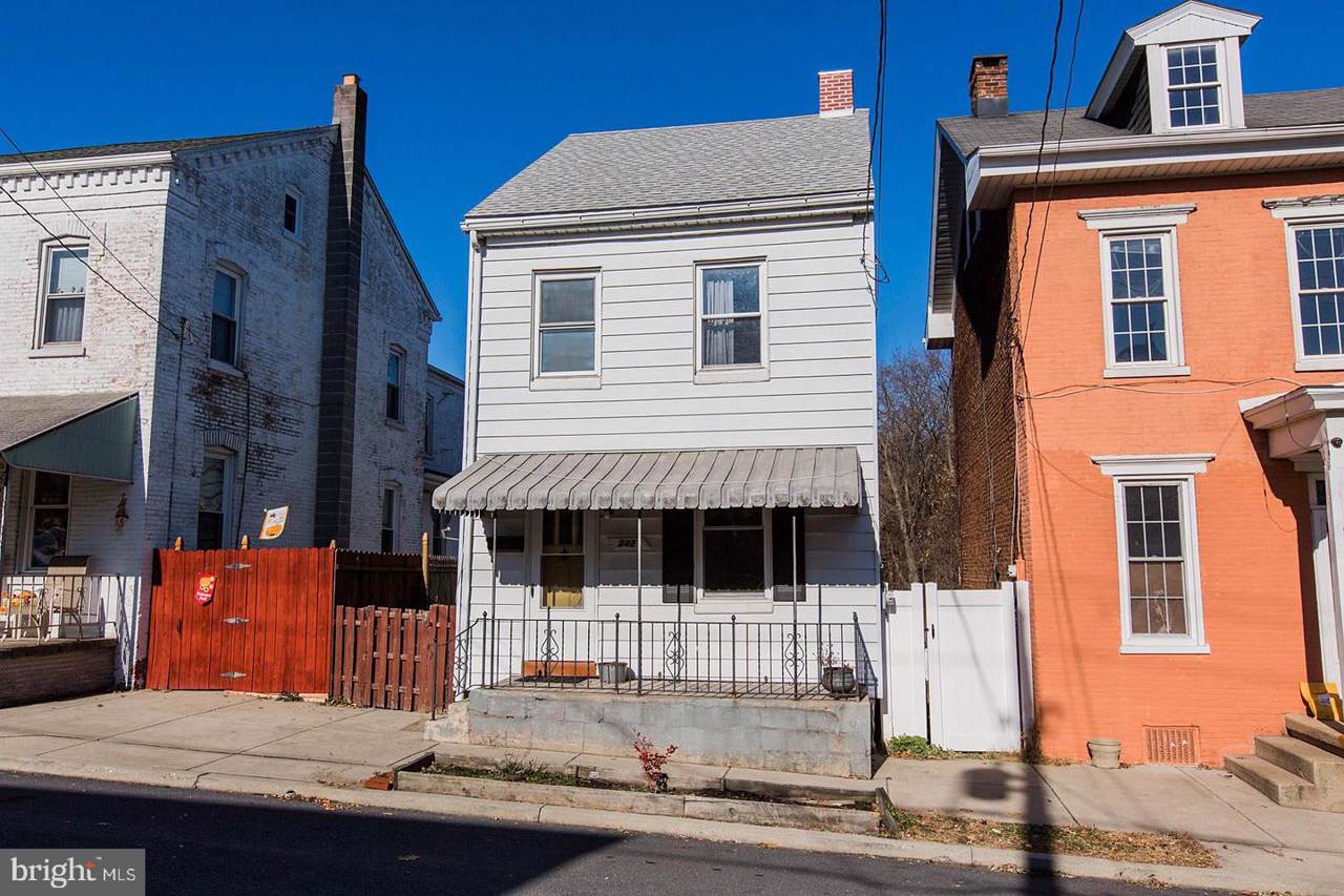 242 Walnut Street - Photo 1