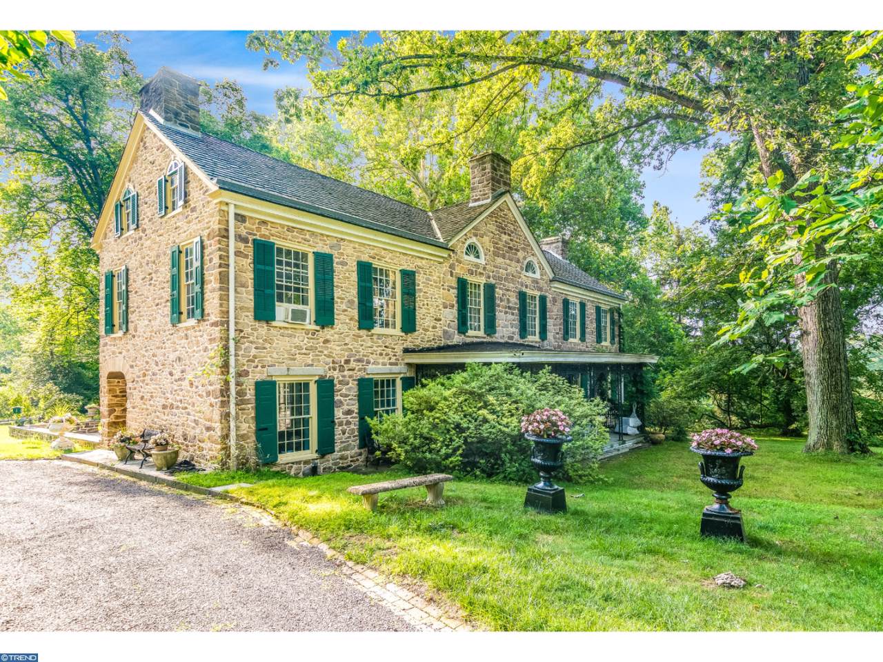 525 Lewis Lane - Photo 1