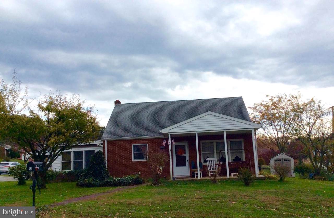 82 Woodward Drive - Photo 1