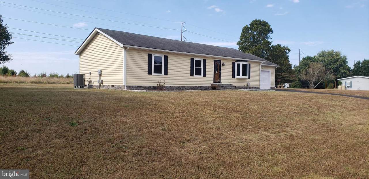 212 Holly Drive - Photo 1