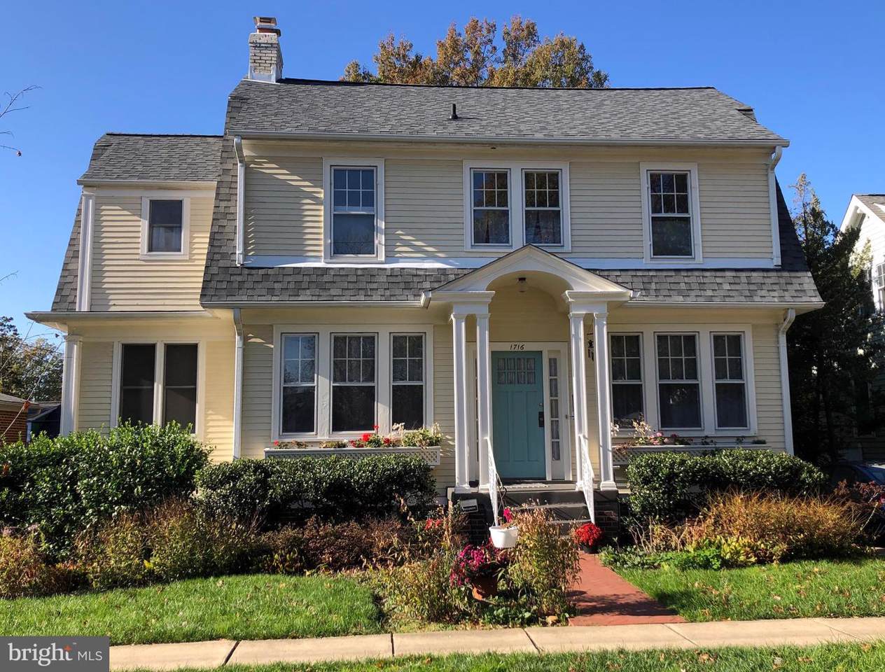 1716 Danville Street - Photo 1