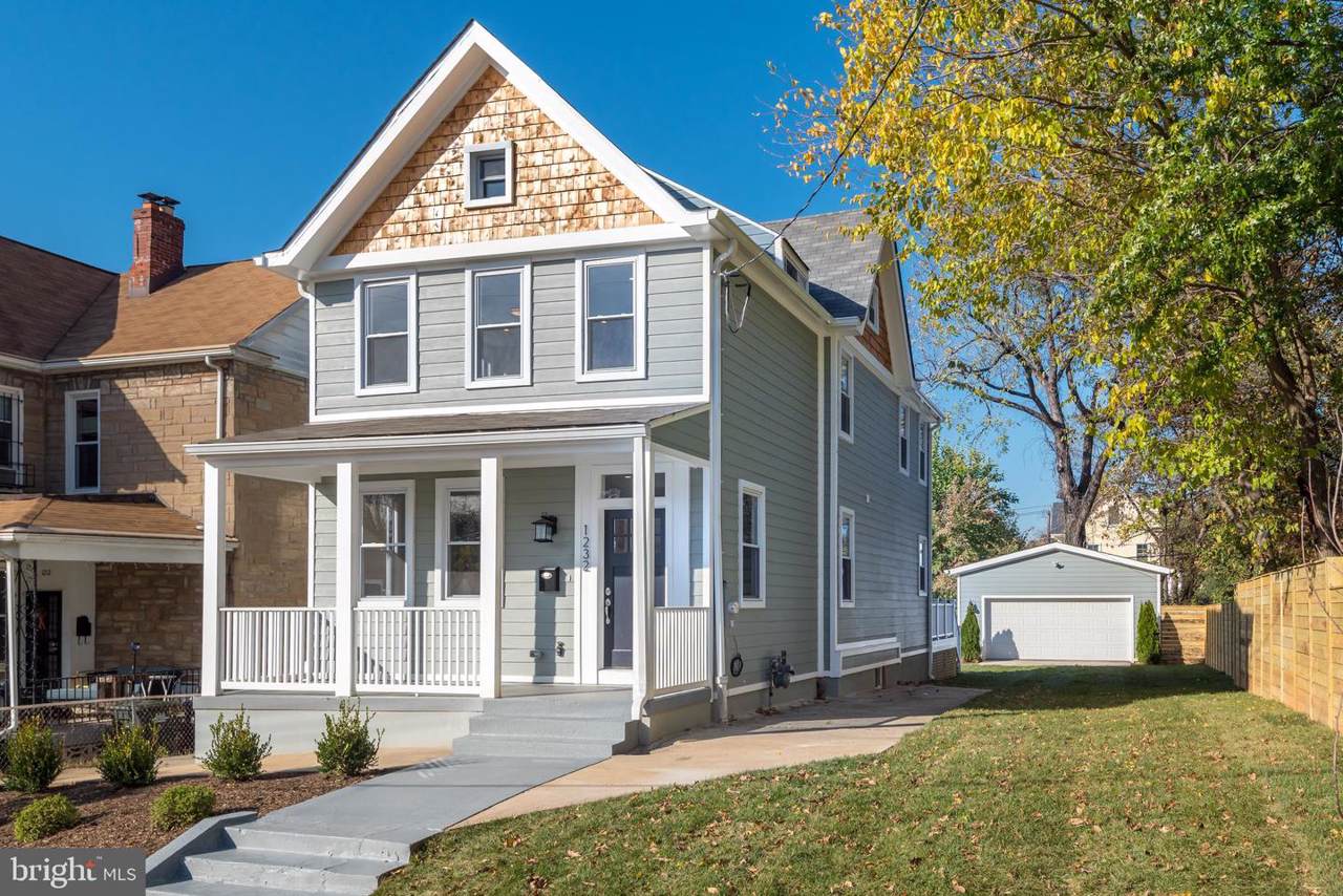 1232 Hamlin Street - Photo 1
