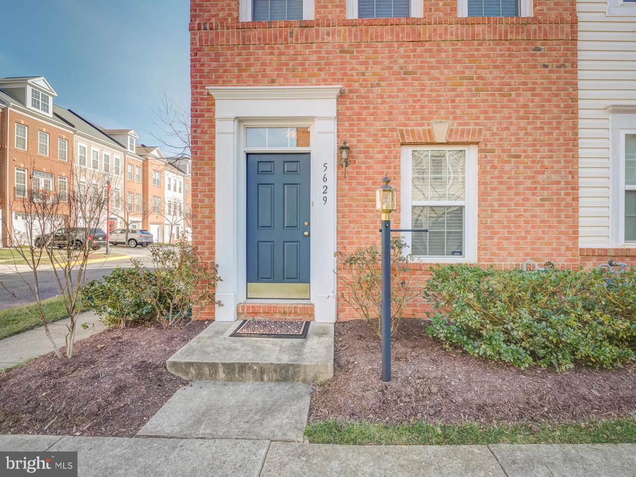 5629 Hartfield Avenue - Photo 1